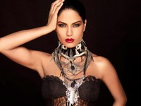 Veena Malik Hot Photoshoots